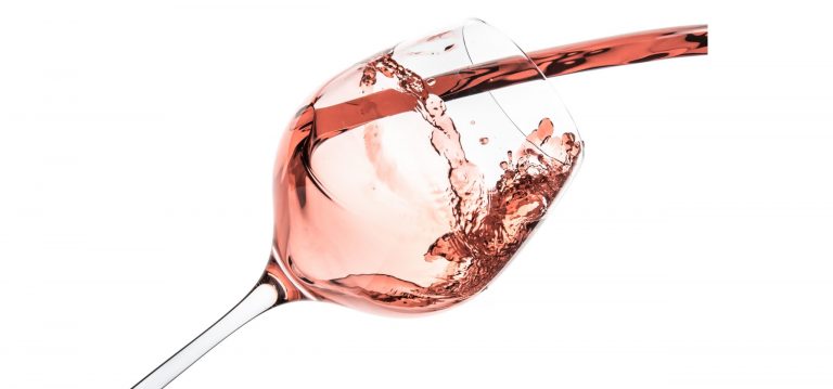 Винний етикет 2.0: правила, які нарешті можна порушувати (а які — ні)